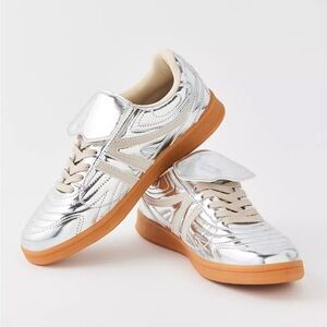 Steve Madden Madrid Sneakers SZ 8.5